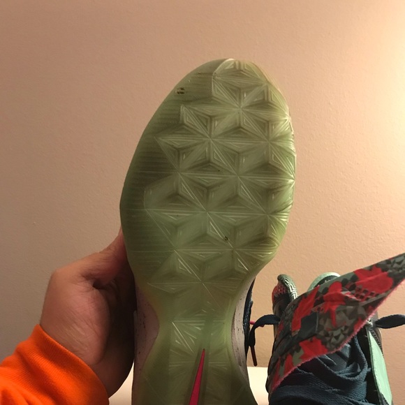 LeBron Soldier 7 - Picture 4 of 4